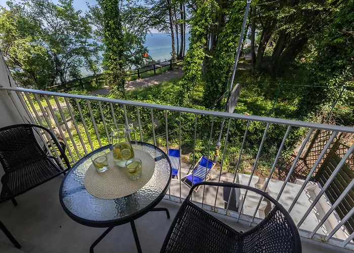 Na Klifie Z Widokiem Na Morze - Pomorskie * Jastrzębia Góra