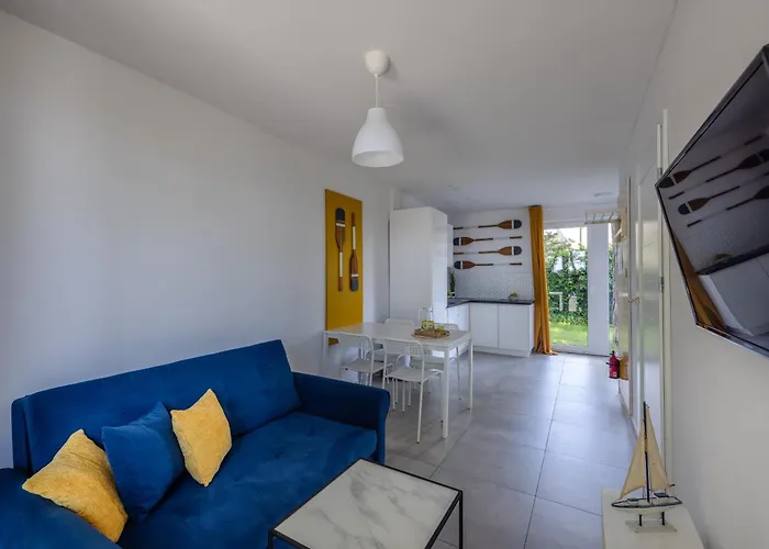 Na Klifie Z Widokiem Na Morze - Pomorskie