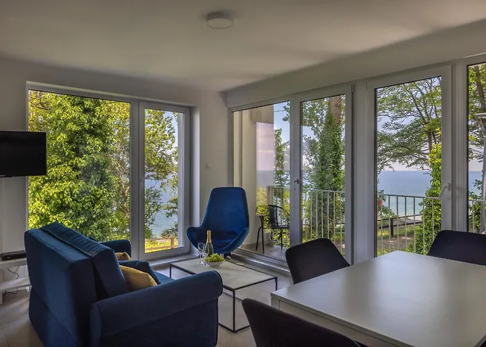 Na Klifie Z Widokiem Na Morze - Pomorskie